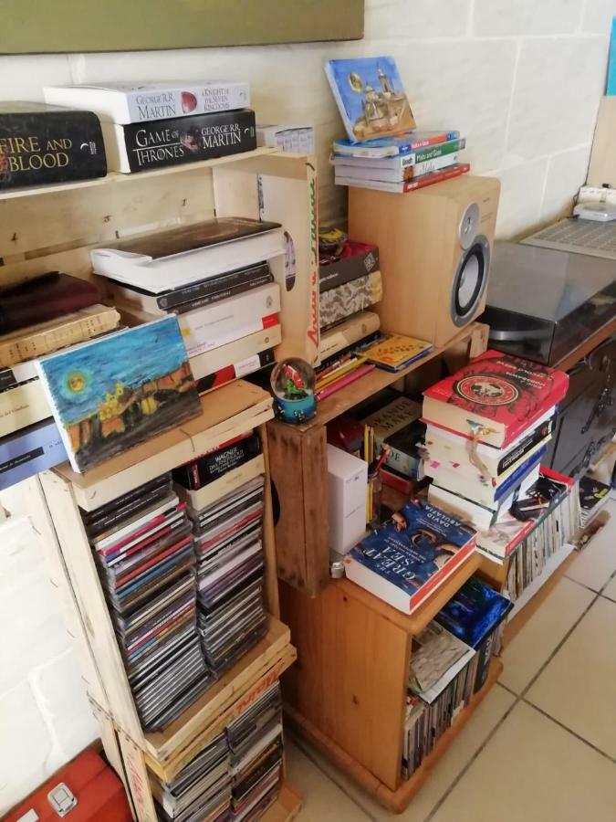 Arkati Literary B&B Sannat Exteriér fotografie